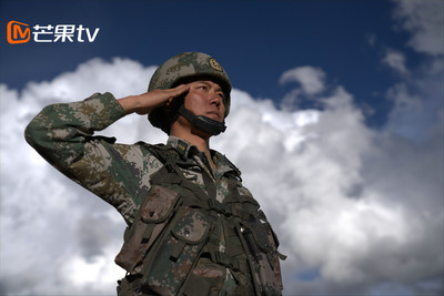 芒果TV《戰旗美如畫》8月1日開播,向戰旗下的熱血軍人致敬!