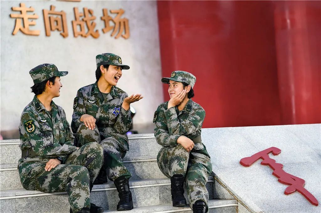 陸軍炮兵防空兵學(xué)院士官學(xué)校