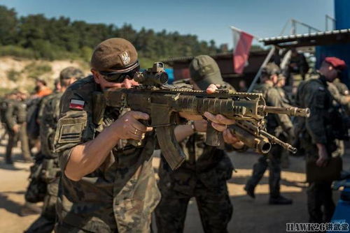 波蘭陸軍舉行大規(guī)模射擊比賽 邀請(qǐng)民間高手參加 交流最新戰(zhàn)術(shù)動(dòng)作