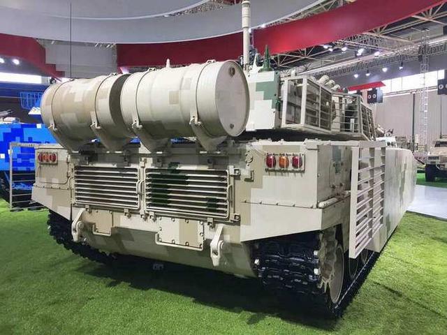多種陸軍裝備亮相珠海航展,有坦克有裝甲車,一次看個夠