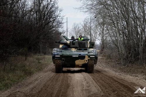 全新的kf41步兵戰車交付匈牙利陸軍